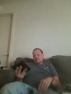 yourMasterisBored online show from March 29, 2:41 pm