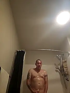 yourMasterisBored online show from April 18, 12:40 pm