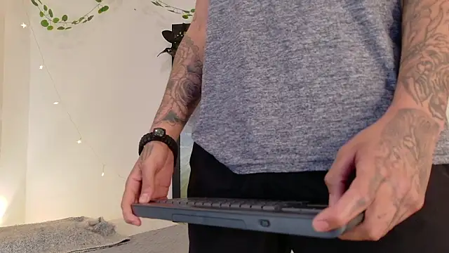 jebbins online show from March 24, 6:08 pm