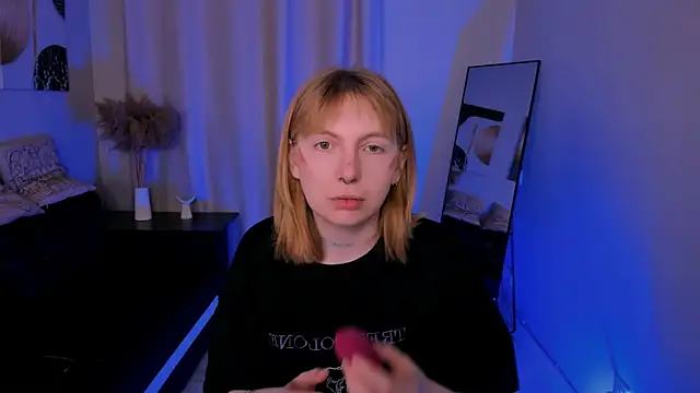 susie miu online show from April 17, 9:17 pm