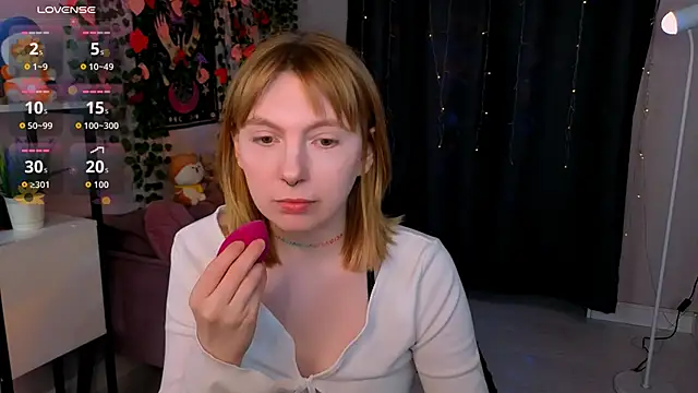 susie miu online show from April 10, 5:36 am