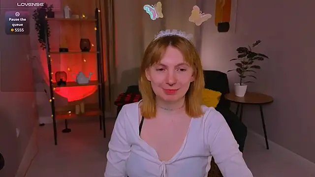 susie miu online show from April 19, 9:28 pm