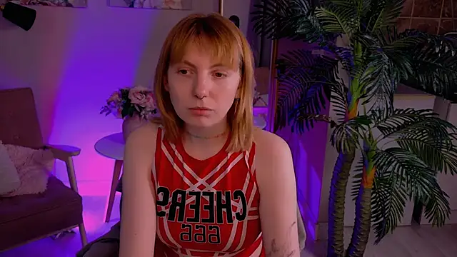 susie miu online show from March 27, 6:33 am