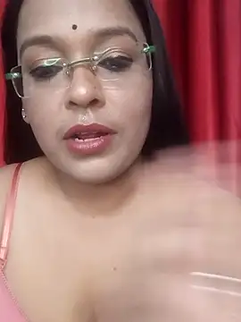 hornyrosy321 online show from March 28, 5:47 pm