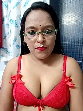 Snapshot of hornyrosy321 chatting on May 1, 6:13 pm hornyrosy321 online show from May 1, 6:13 pm