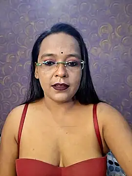 Snapshot of hornyrosy321 chatting on June 1, 5:45 pm hornyrosy321 online show from June 1, 5:45 pm