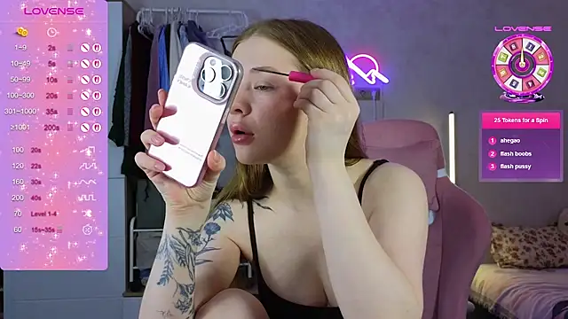 GoldenSunBunny online show from March 26, 2:10 am