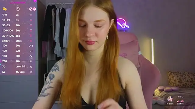 GoldenSunBunny online show from April 23, 4:08 am