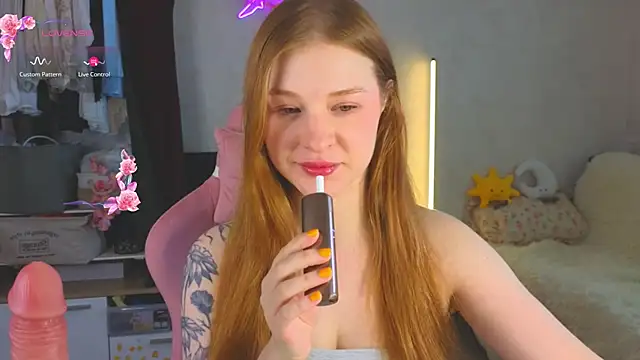GoldenSunBunny online show from July 9, 1:54 pm