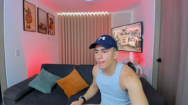 Snapshot of alan_nd_kevin2 chatting on June 27, 11:49 am alan nd kevin2 online show from June 27, 11:49 am