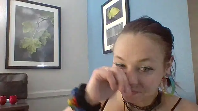 Ambionce online show from April 6, 2:18 pm