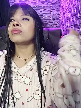 sofia saory online show from June 2, 9:53 am