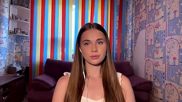 Snapshot of Miss_Blessnyth chatting on July 28, 6:21 am Miss Blessnyth online show from July 28, 6:21 am