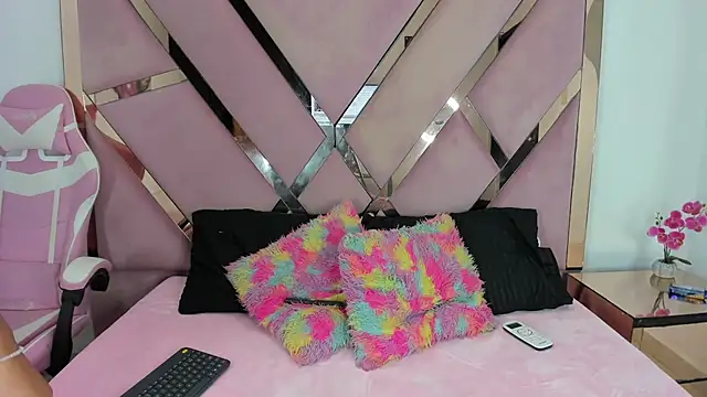 Jade ht online show from April 9, 12:44 pm
