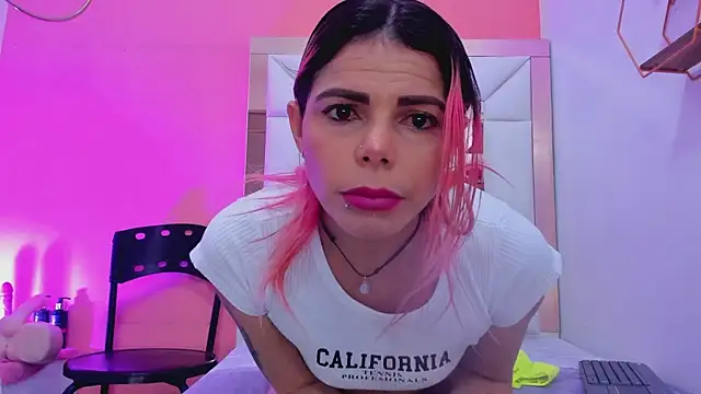 Nicky hot 69 online show from April 20, 7:26 pm