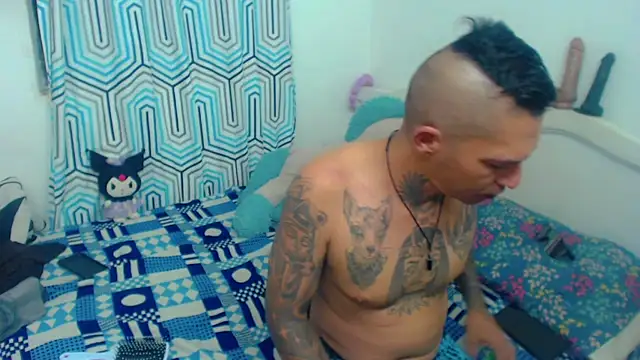 osirisandLilith online show from April 17, 5:54 am