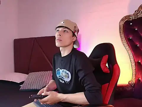 Snapshot of Andreew_Style chatting on March 16, 8:55 pm Andreew Style online show from March 16, 8:55 pm