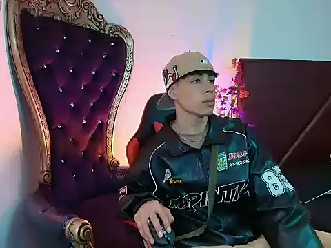 Andreew Style online show from April 8, 8:43 pm