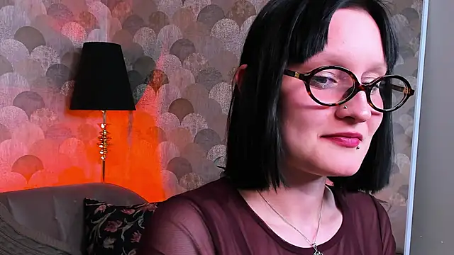 Velvet Lily online show from April 21, 8:37 pm