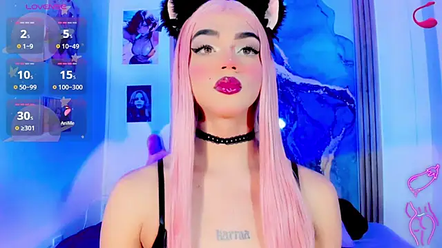 blonde queen- online show from April 20, 7:26 pm