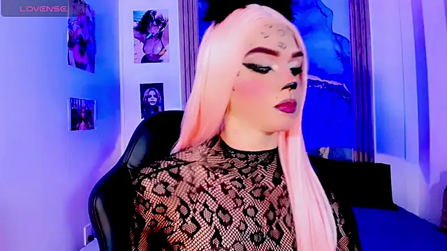 blonde queen- online show from June 19, 3:34 am