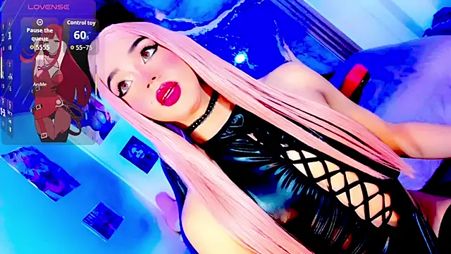 blonde queen- online show from April 30, 8:57 pm