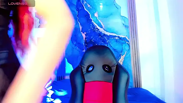 blonde queen- online show from April 8, 7:15 pm