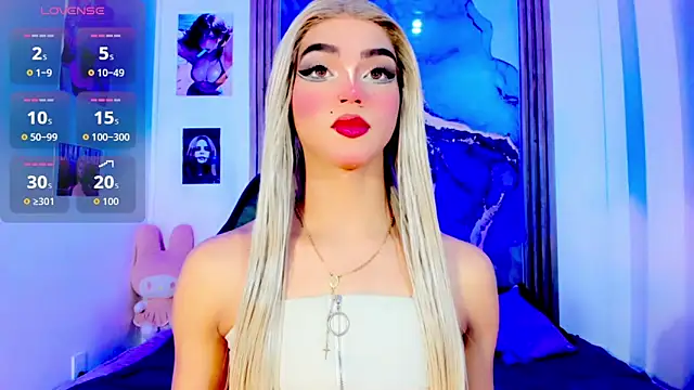 blonde queen- online show from May 23, 7:57 pm