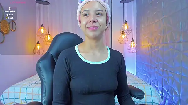 Magic oliviah online show from May 29, 1:17 pm