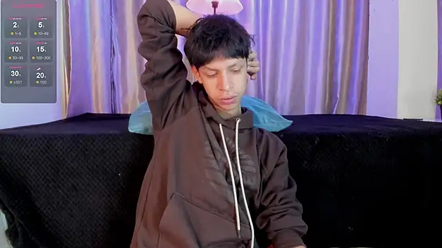 Ethan qop online show from April 28, 11:14 am
