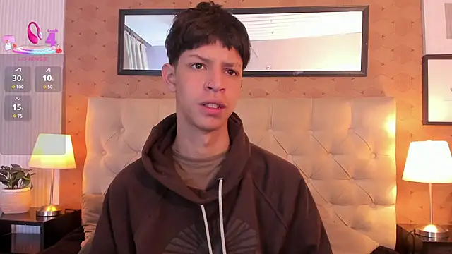 Ethan qop online show from April 4, 11:39 am