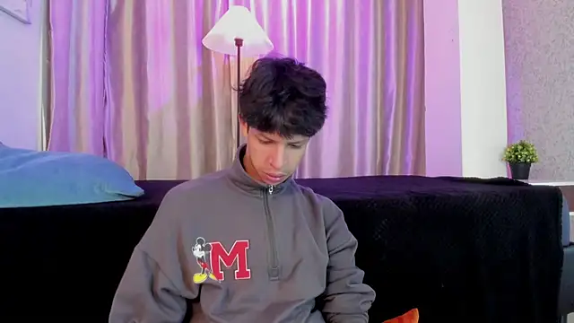 Ethan qop online show from April 30, 11:39 am