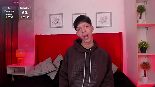 Ethan qop online show from April 2, 11:39 am