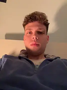 Snapshot of Fresh27ita chatting on March 15, 3:24 am Fresh27ita online show from March 15, 3:24 am