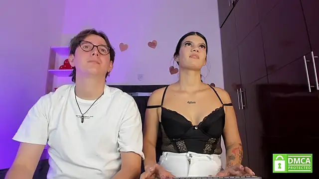 Mariana and Ronny online show from July 8, 8:53 pm