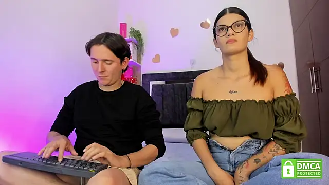 Mariana and Ronny online show from July 22, 8:55 pm