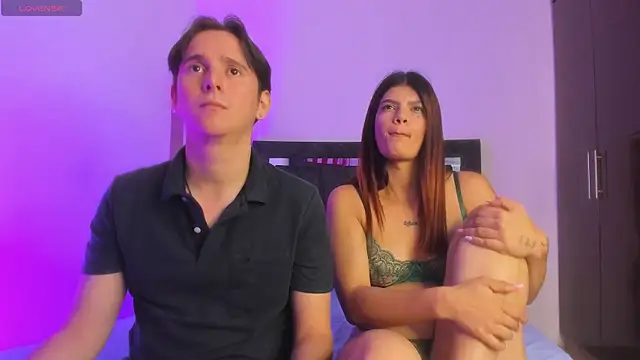 Mariana and Ronny online show from April 2, 3:46 am
