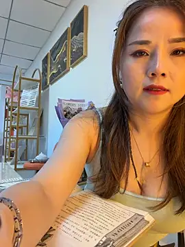 Xiaoxiao-y online show from April 1, 10:16 am