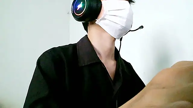 Snapshot of Kang143 chatting on March 14, 7:14 am Kang143 online show from March 14, 7:14 am