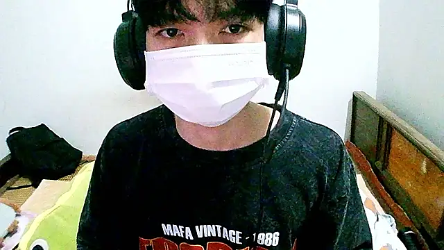 Snapshot of Kang143 chatting on March 15, 11:17 am Kang143 online show from March 15, 11:17 am