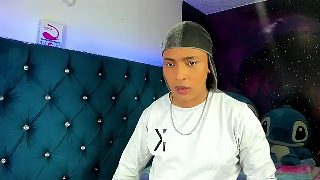 Snapshot of sthefersanchez chatting on March 14, 7:03 am sthefersanchez online show from March 14, 7:03 am