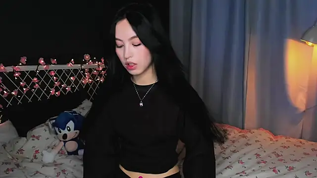 Snapshot of lizaa_breeze chatting on May 17, 4:40 pm lizaa breeze online show from May 17, 4:40 pm