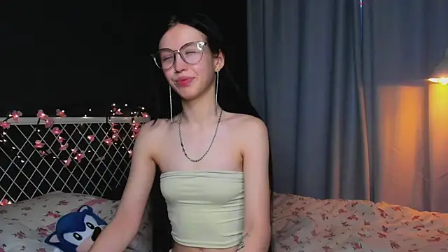 Snapshot of lizaa_breeze chatting on June 15, 5:34 pm lizaa breeze online show from June 15, 5:34 pm