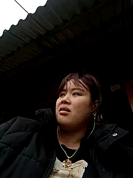 cute-girl-2k online show from March 14, 6:52 am