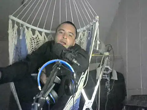 Snapshot of Relk130p chatting on May 3, 6:51 am Relk130p online show from May 3, 6:51 am
