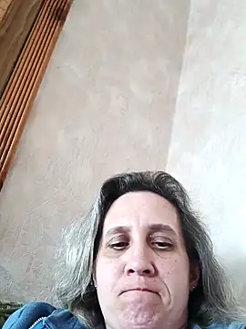 KatieLove133 online show from April 2, 1:40 pm