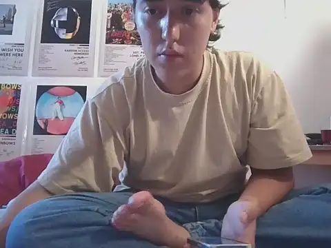 amartinezszz online show from May 24, 12:21 am