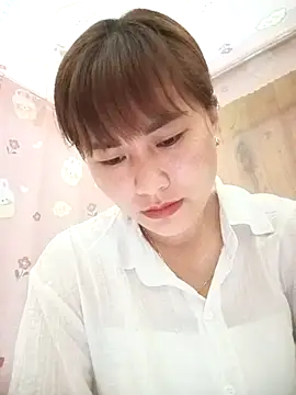 Lucxy-ki6 online show from May 7, 11:41 pm