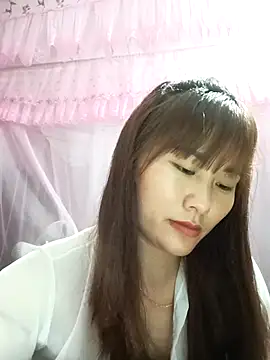 Lucxy-ki6 online show from April 1, 1:08 am