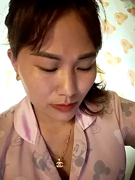 Lucxy-ki6 online show from May 28, 12:07 am